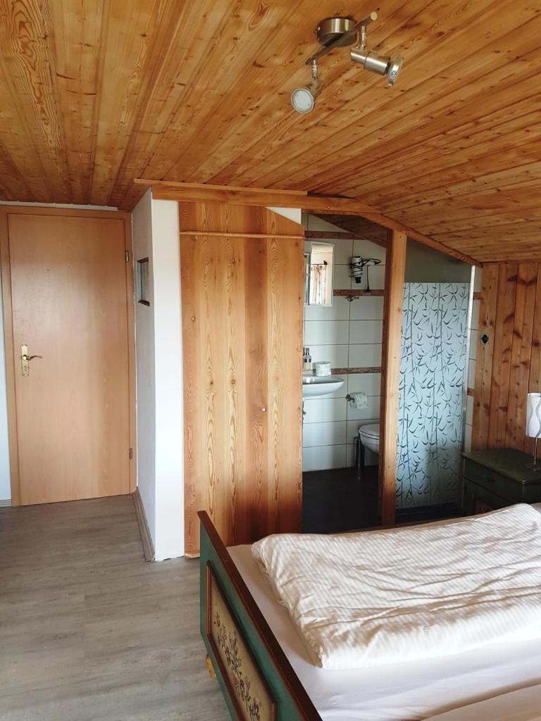 Pension Hirsch Лехбрук Стая снимка